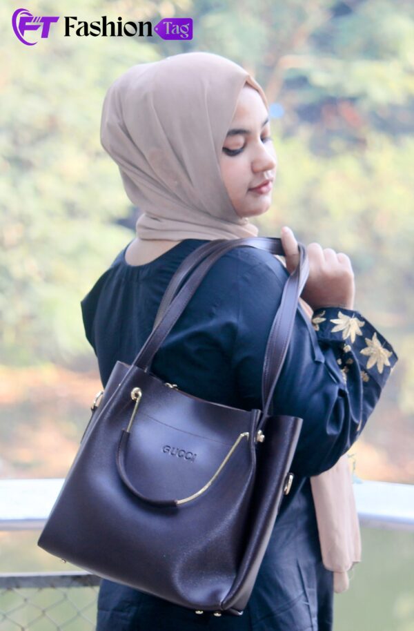 Ladies large capacity trendy handbag - Image 6