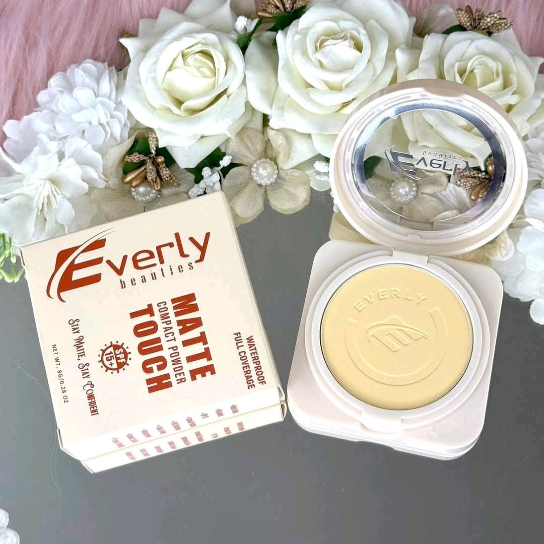 Oplus_131072 Everly Beauties Matte Touch Compact Powder SPF 15+ - Image 1